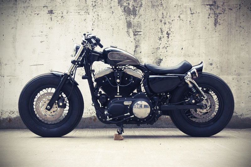 Harley Sportster Bobber для двоих