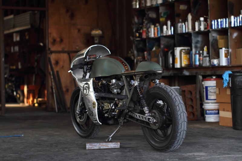 Honda cm Cafe Racer