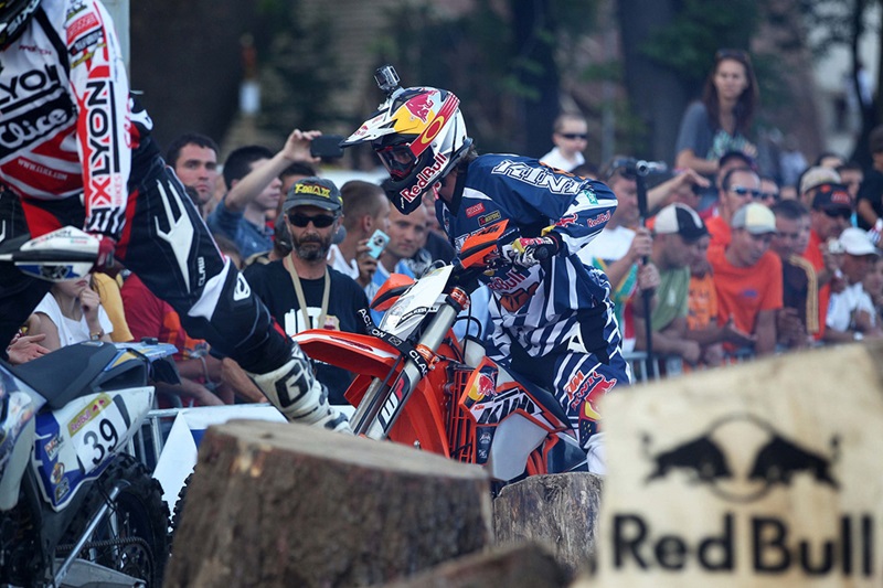 Red bull ROMANIACS