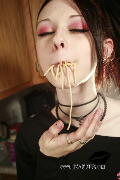 Liz Vicious